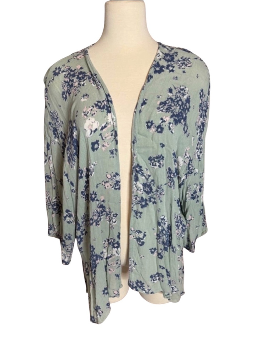 Lucky Brand Light Sage Green Floral Open Kimono
